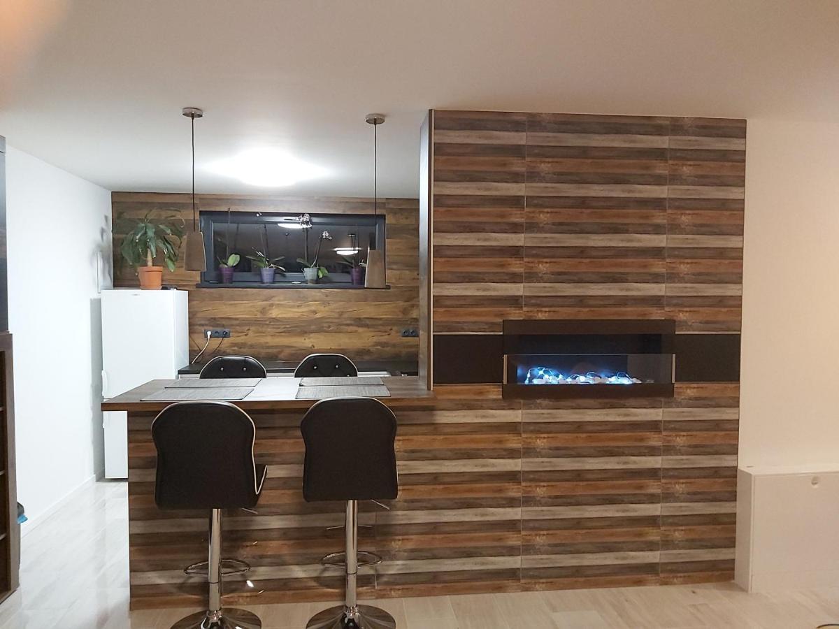 Apartman Navrchu Brezno Bagian luar foto